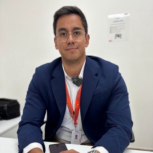 Edgar Torres, director general de la planta de Dedienne Aerospace en Querétaro.