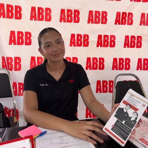 Arely Niño del área de recursos humanos de ABB.