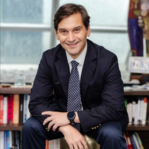 Alejandro H. Garza Salazar, fundador y director de inversiones de Aztlan Equity Management. Es especialista en asignación de capital, mercados globales, industria energética y nearshoring.