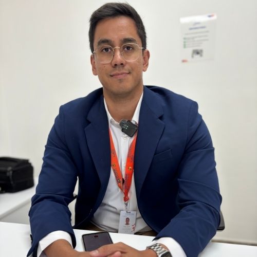 Edgar Torres, director general de la planta de Dedienne Aerospace en Querétaro.