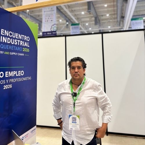Raúl Alfaro, representante de la empresa Elematec.