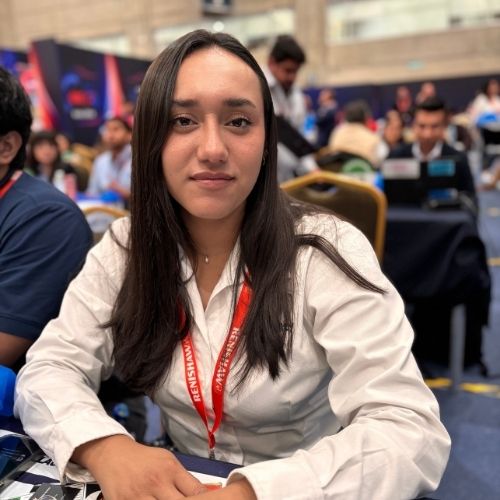 Sarahi Alférez, compradora del área de mantenimiento, reparación y operaciones (MRO) de OP Mobility.