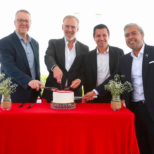 Autoridades estatales y directivos de la empresa celebraron el 50 Aniversario de Lauak.
