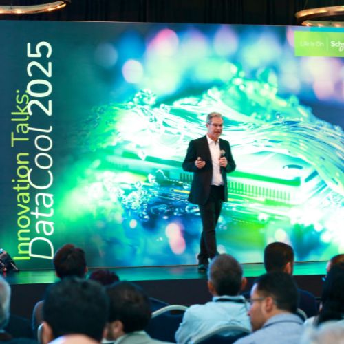 Durante el Innovation Talks Data Cool 2025 se dieron a conocer las tendencias en materia de tecnología.