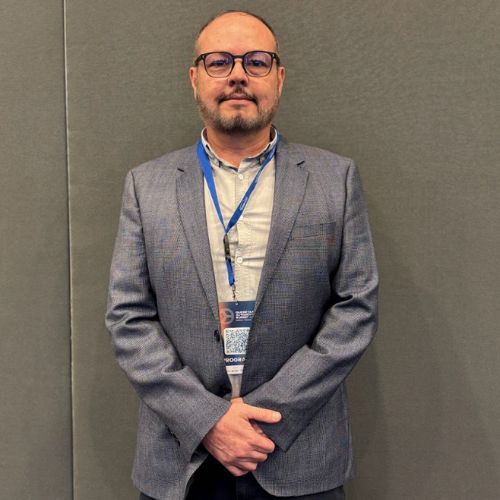 Walter Humphrey, gerente de compras de Narmx.