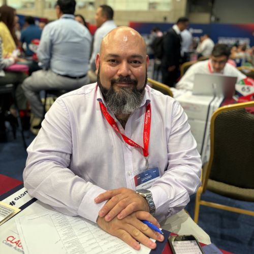 Jorge González, comprador de indirectos de Marquardt México, planta Irapuato, Guanajuato.