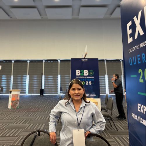 Isaura Martínez, gerente de Materiales de Mesal en Querétaro.