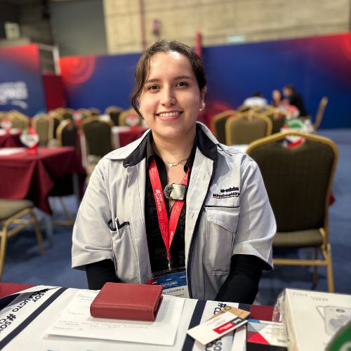 Abril Longoria, compradora directa de U-shin Autoparts México.
