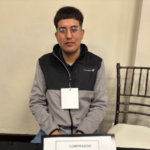 Israel Vega, del departamento de Compras de Frescos Don Gu.