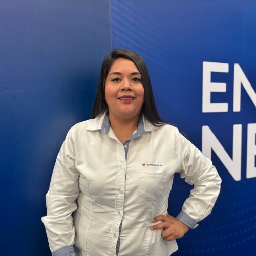 Monserrat Velázquez, compradora de servicios indirectos de Hutchinson Autopartes México.