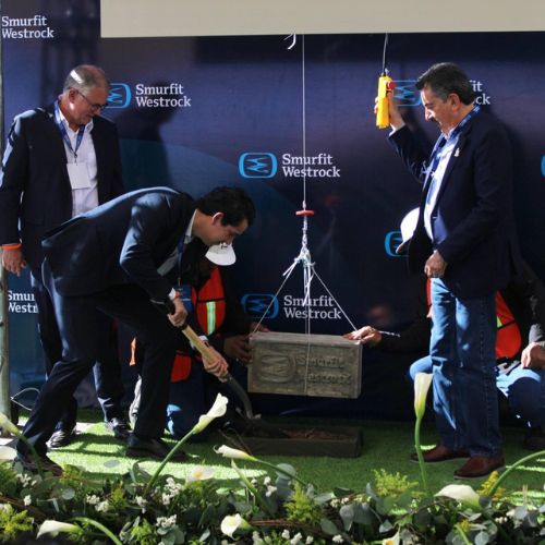 Directivos de Smurfit Westrock dan inicio formal a la construcción del nuevo complejo de producción en Cajeme.