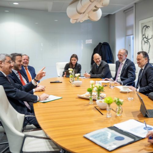 En el anuncio de inversión estuvieron presentes directivos de la empresa, autoridades estatales y municipales.