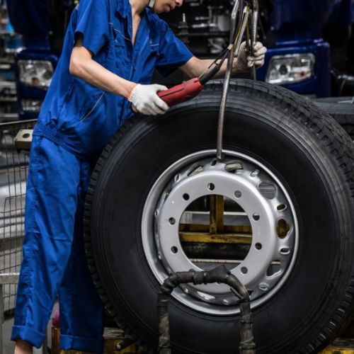 México se mantiene entre los primeros productores globales de autopartes y entre los primeros productores de vehículos del mundo, consolidándose como el primer proveedor de autopartes para Estados Unidos.