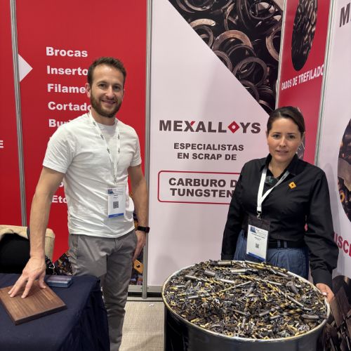 Gerardo Foubert, gerente de compras y Fernanda Pérez, gerente comercial de Mexalloys.