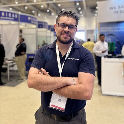 Carlos Martínez Arazar, responsable del área de Compras y Logística de Witzenmann México.