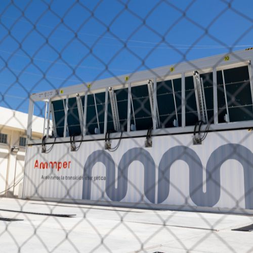Directivos de AMMPER y autoridades inauguraron el nuevo centro.