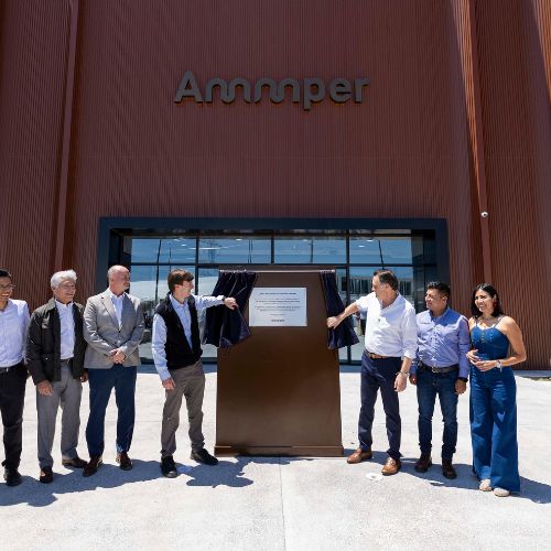Directivos de AMMPER y autoridades inauguraron el nuevo centro.